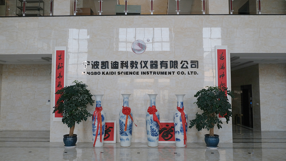 日日碰狠狠躁久久躁婷婷