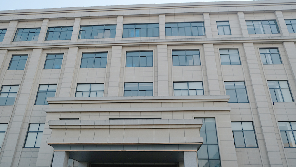 日日碰狠狠躁久久躁婷婷